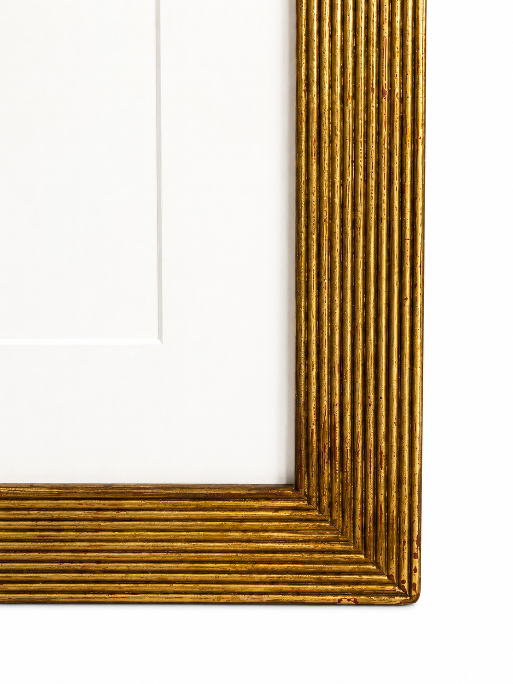 Framed Botanical Tulip Wall Art – Textured Antique Gold Frame