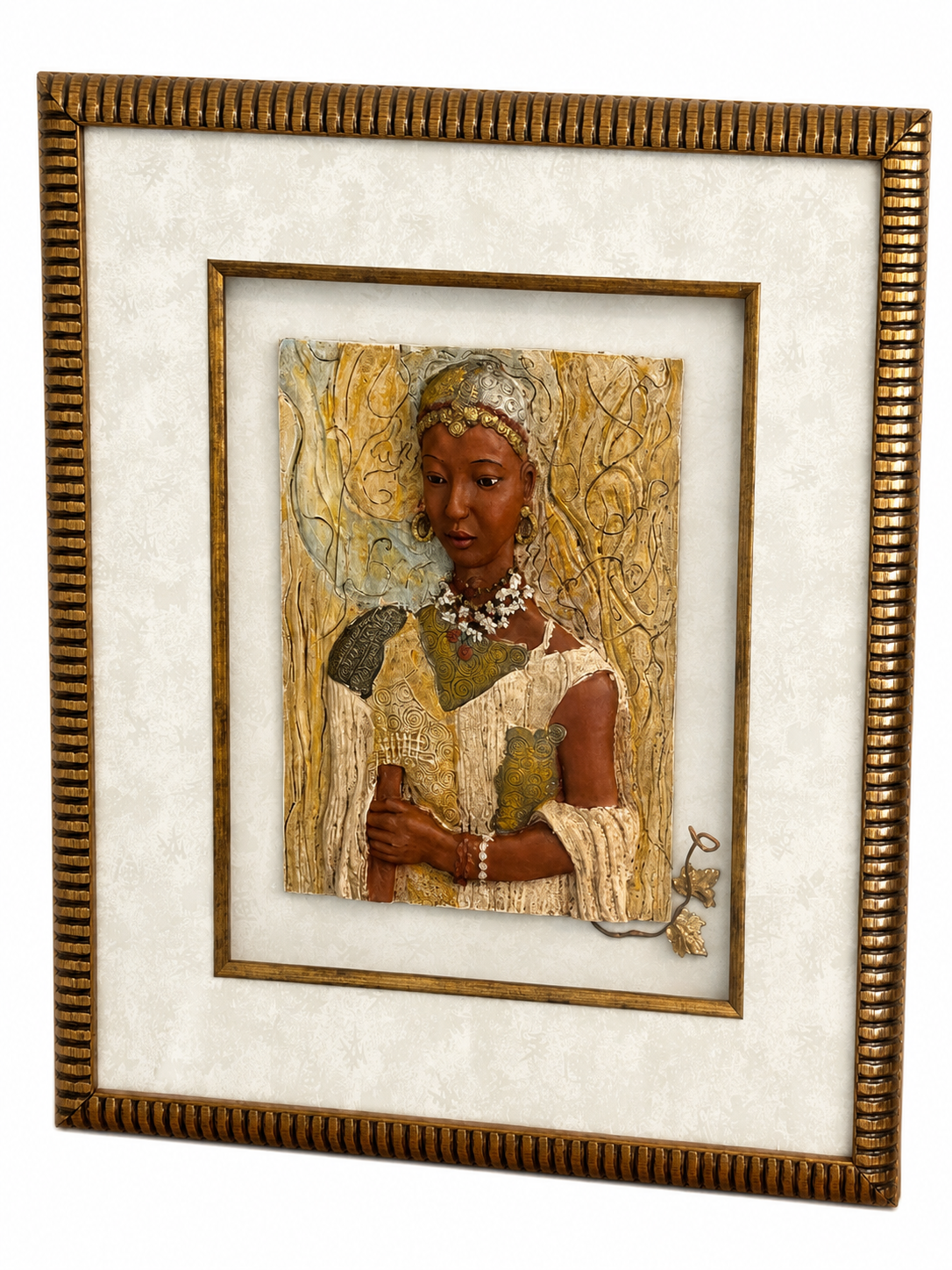 Vintage 3D Textured Portrait Shadow Box Wall Art – Ornate Gold Frame