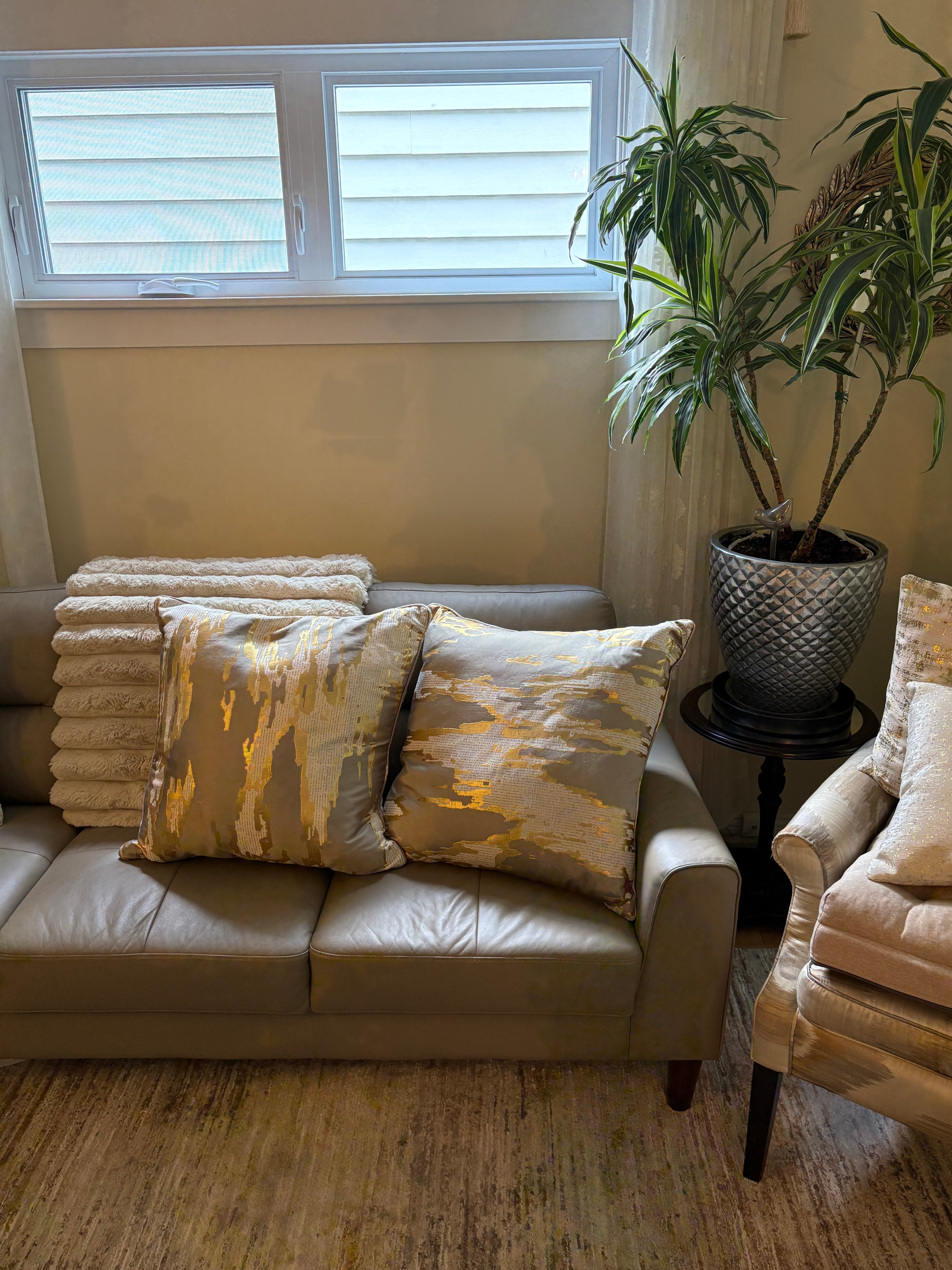Set of 2 Luxury 24” x 24” Gold Abstract Decorative Throw Pillows